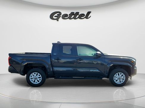 Used 2024 Toyota Tacoma SR5 image 3