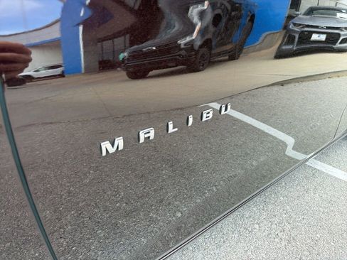 Certified 2021 Chevrolet Malibu LT FWD image 10