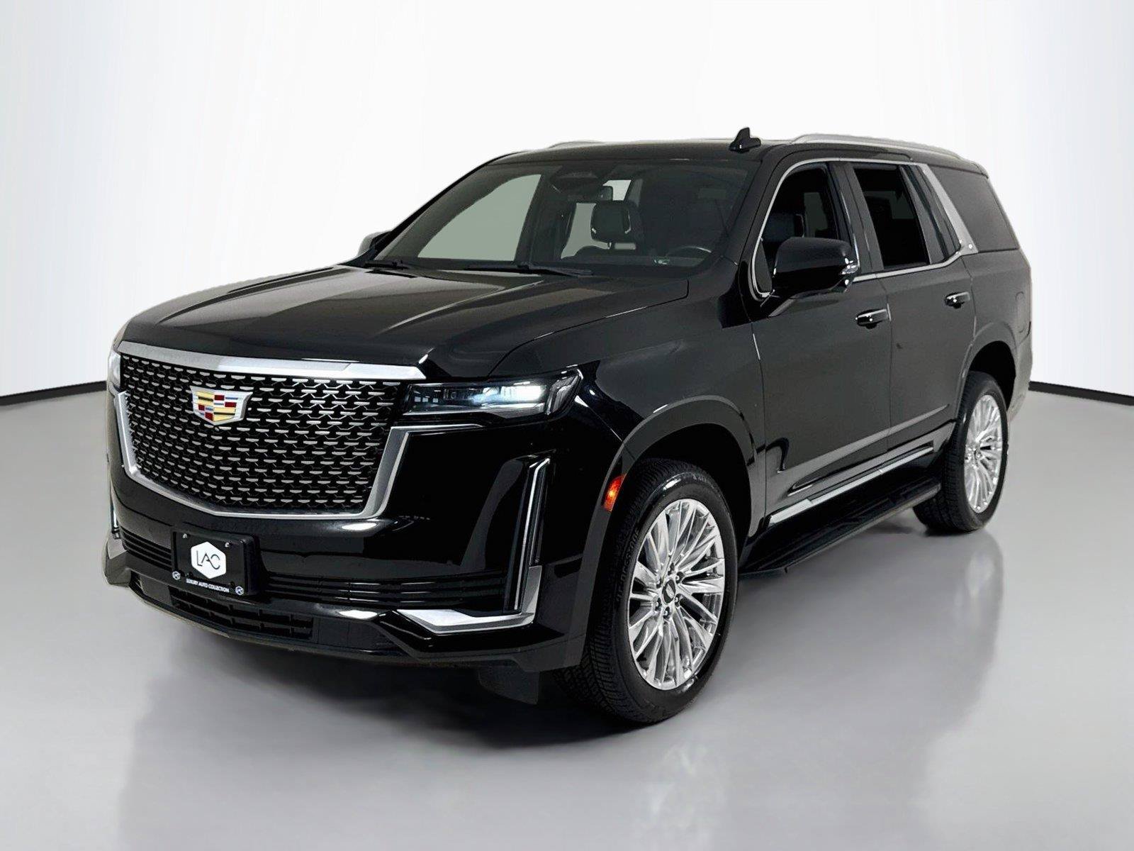 Used 2022 Cadillac Escalade Luxury AWD/4WD image 38