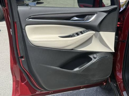 Used 2024 Buick Enclave Essence w/ Sport Touring Edition image 33