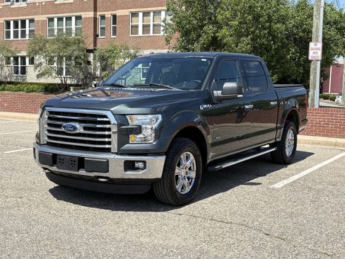 Used 2015 Ford F150 XLT w/ Equipment Group 302A Luxury AWD/4WD image 3