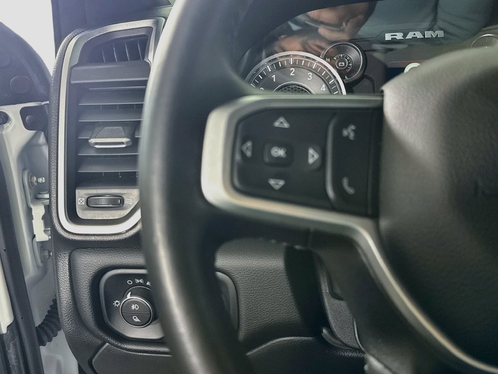 Used 2024 RAM 2500 Big Horn w/ Night Edition AWD/4WD image 21