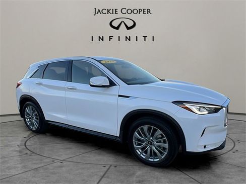 Certified 2025 INFINITI QX50 Pure image 7