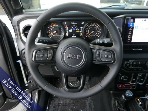 Used 2024 Jeep Wrangler Unlimited Sport AWD/4WD image 20