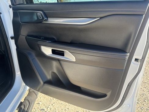 Used 2024 Ford Ranger Lariat w/ FX4 Off-Road Package image 28