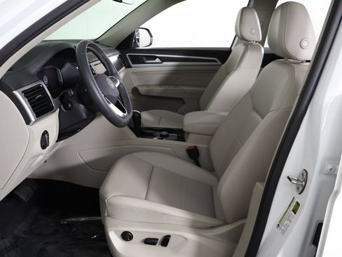 Used 2023 Volkswagen Atlas SE w/ Panoramic Sunroof Package AWD/4WD image 32