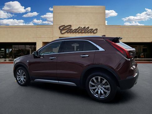 Used 2023 Cadillac XT4 Premium Luxury w/ Cold Weather Package AWD/4WD image 5