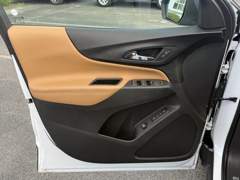 Used 2020 Chevrolet Equinox Premier image 8