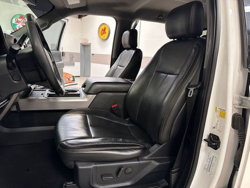 Used 2020 Ford F350 Lariat w/ Lariat Ultimate Package AWD/4WD image 26