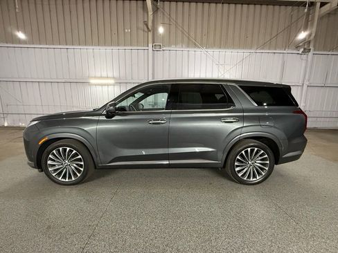 Used 2024 Hyundai Palisade Calligraphy image 14