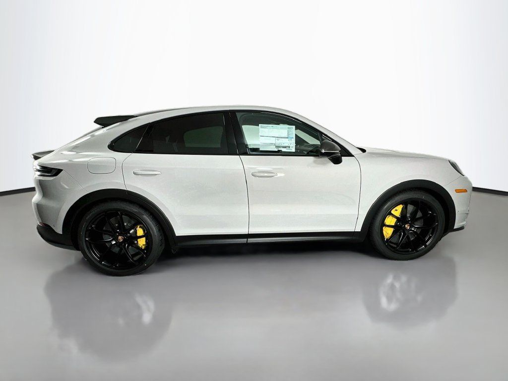 New 2026 Porsche Cayenne Turbo GT AWD/4WD image 8