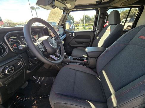 New 2026 Jeep Gladiator Rubicon w/ Steel Power Dome Hood Package AWD/4WD image 10