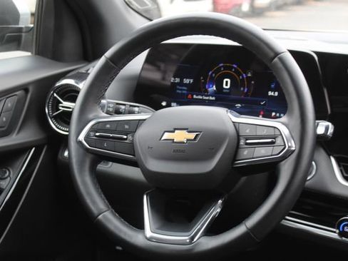 Used 2025 Chevrolet Equinox LT w/ Convenience Package II FWD image 21