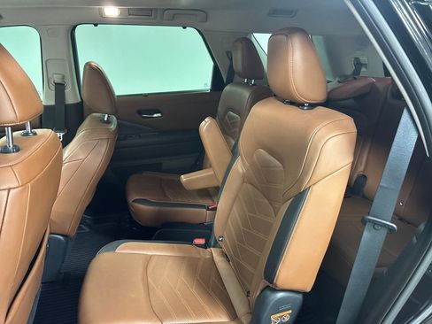 Used 2022 Nissan Pathfinder Platinum w/ Cargo Package image 41