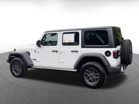 Used 2025 Jeep Wrangler Sport S AWD/4WD image 10