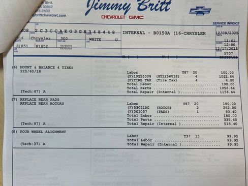 Used 2016 Chrysler 300 C image 23