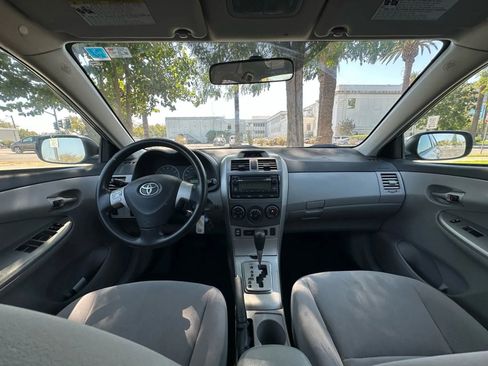 Used 2012 Toyota Corolla LE image 10