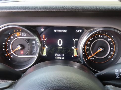 Used 2022 Jeep Wrangler Unlimited Willys image 19