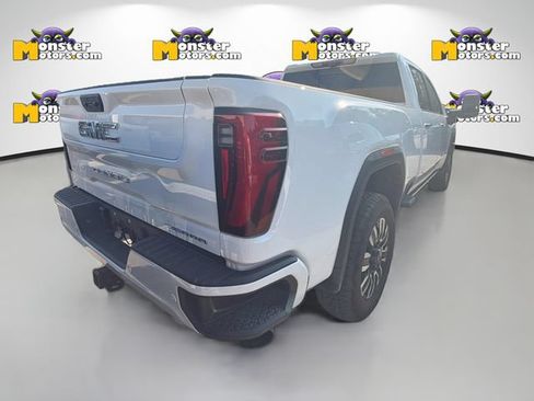 Used 2025 GMC Sierra 2500 Denali Ultimate w/ LPO, GMC Protection Package AWD/4WD image 4