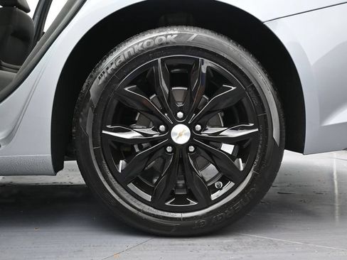 Certified 2025 Chevrolet Malibu LT FWD image 14