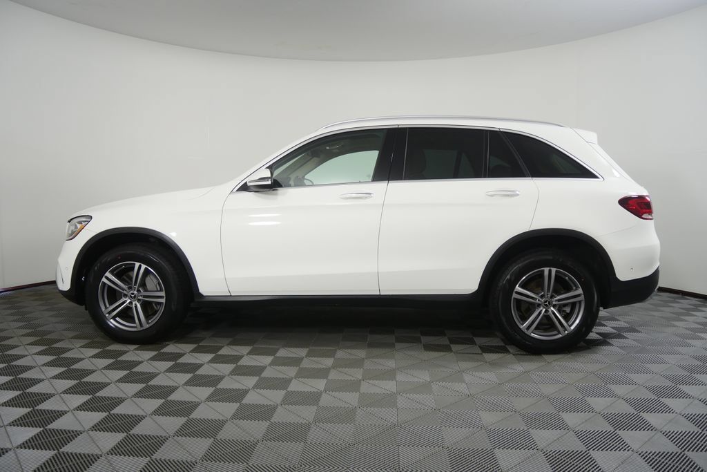 Used 2021 Mercedes-Benz GLC 300 4MATIC image 2