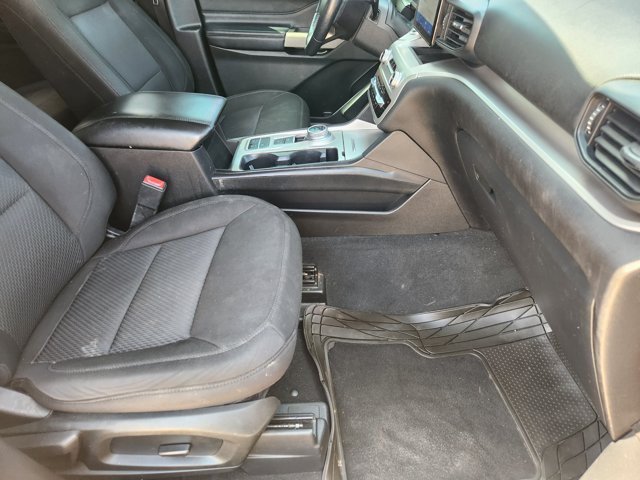 Used 2022 Ford Explorer XLT RWD image 13