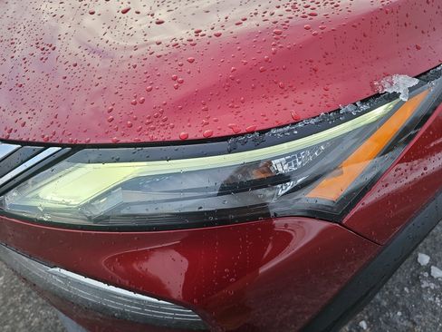 Certified 2022 Nissan Rogue SV image 9