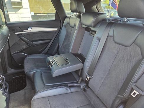 Used 2018 Audi SQ5 Premium Plus w/ Navigation Package image 12