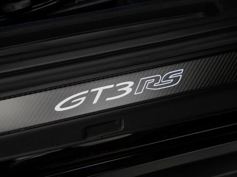 Used 2025 Porsche 911 GT3 RS w/ Weissach Package RWD image 35