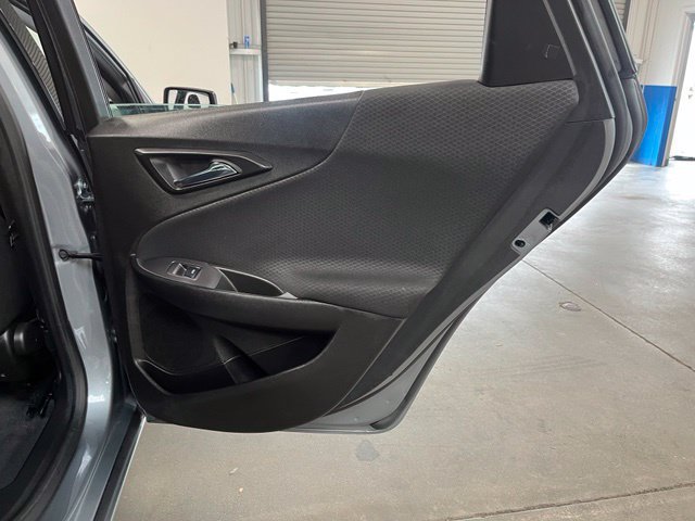 Used 2023 Chevrolet Malibu LT FWD image 16