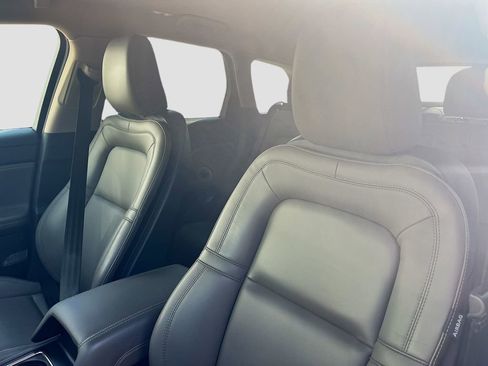 Used 2025 Lincoln Corsair FWD image 21