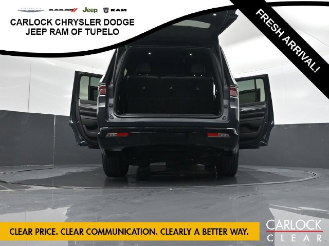 Used 2023 Jeep Wagoneer Series II AWD/4WD image 69