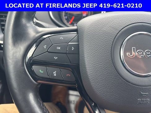 Used 2020 Jeep Cherokee Latitude Plus image 19