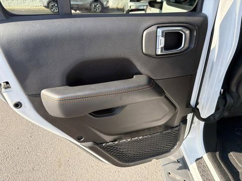 Used 2022 Jeep Gladiator Mojave w/ LED Lighting Group image 14