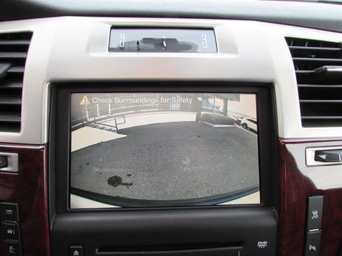 Used 2008 Cadillac Escalade AWD image 15