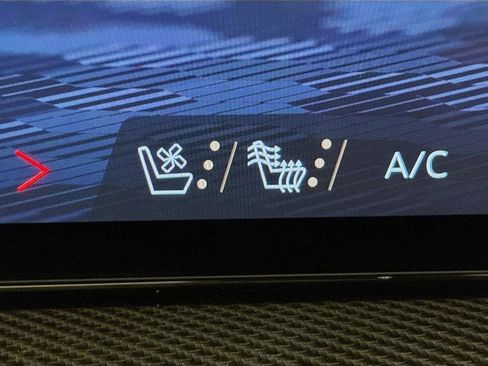 New 2026 Chevrolet Traverse High Country w/ LPO, Floor Liner Package image 22