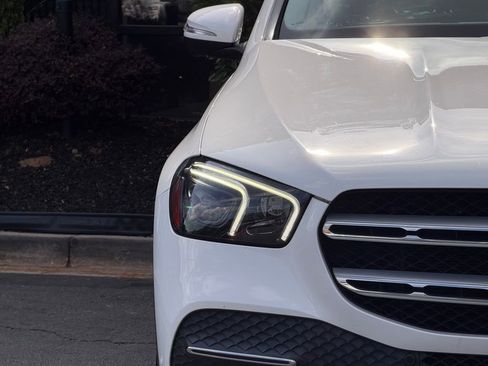 Used 2021 Mercedes-Benz GLE 350 w/ Premium Package image 4