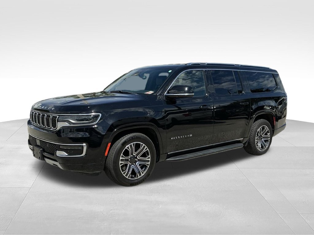 Used 2024 Jeep Wagoneer L Series II RWD image 2