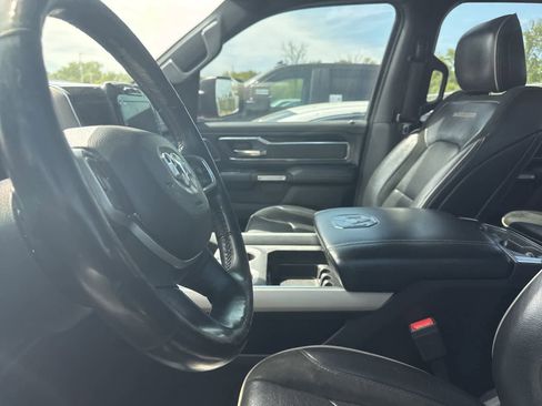 Used 2019 RAM 1500 Laramie AWD/4WD image 34