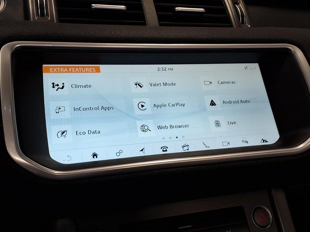 Used 2018 Land Rover Range Rover Evoque SE Dynamic AWD/4WD image 15