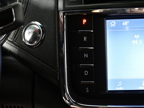 Used 2020 Lincoln Continental image 18