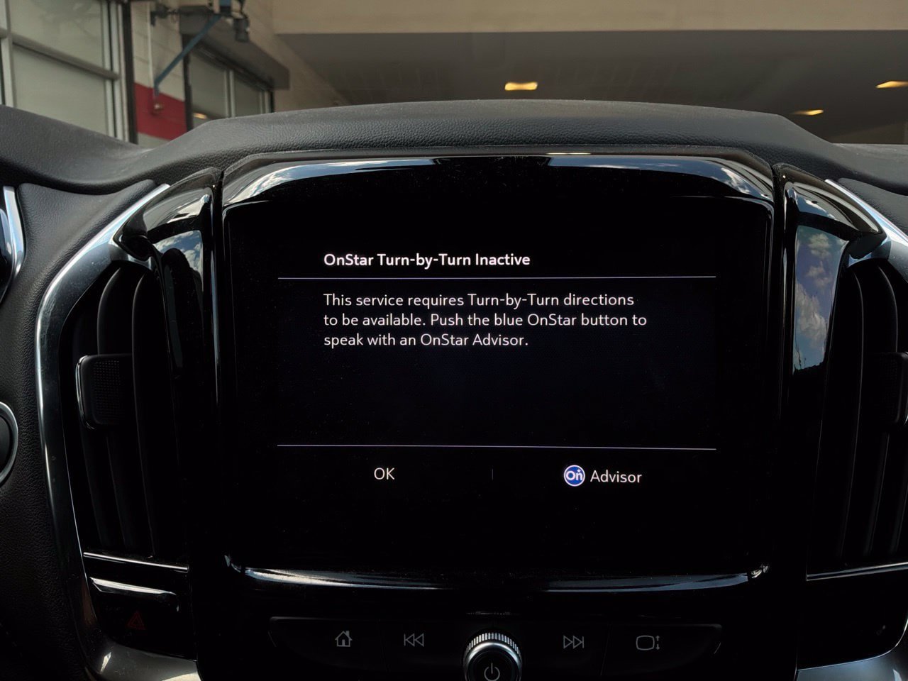 Used 2023 Chevrolet Traverse LT FWD image 38