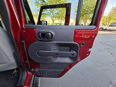Used 2008 Jeep Wrangler Unlimited X AWD/4WD image 36
