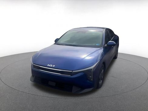 Used 2025 Kia K4 LXS image 7