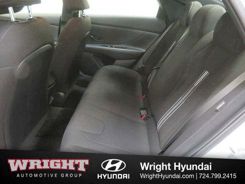 Certified 2025 Hyundai Elantra Sport image 13