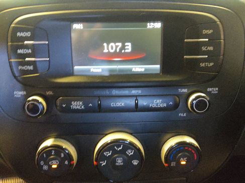 Used 2016 Kia Soul w/ Convenience Package FWD image 25