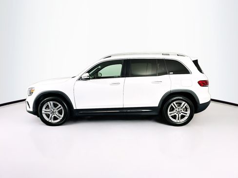 Used 2023 Mercedes-Benz GLB 250 4MATIC image 4