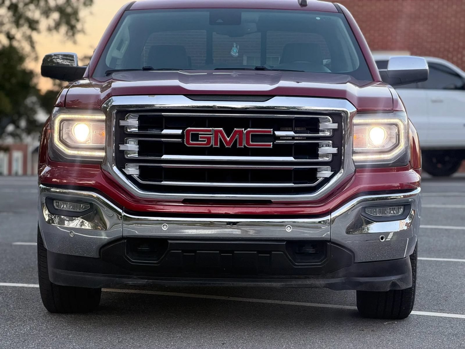 Used 2018 GMC Sierra 1500 SLT w/ SLT Premium Package AWD/4WD image 13