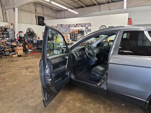 Used 2011 Honda CR-V SE image 8