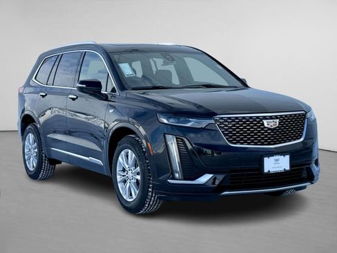 New 2025 Cadillac XT6 Luxury image 1